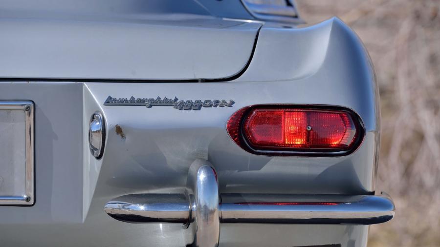 Детали экстерьера Lamborghini 400 GT 2+2 1967 года  (фото 14 из 20)